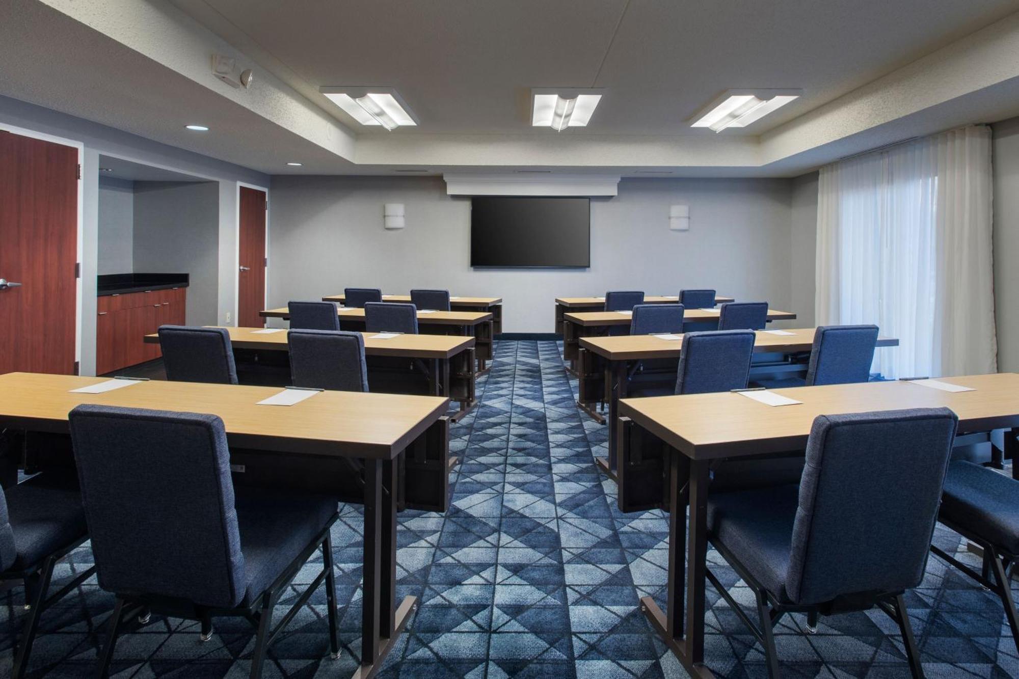 Courtyard By Marriott New Haven Wallingford